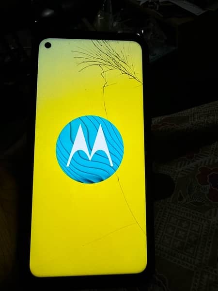 Motorola Moto G8 4/64 for sale 4