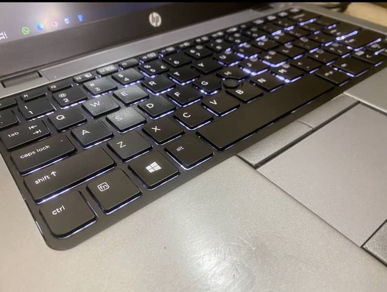 HP Elitebook 820 Core i5  8 GB | 256 GB Core SSD Backlight Keyboard 3