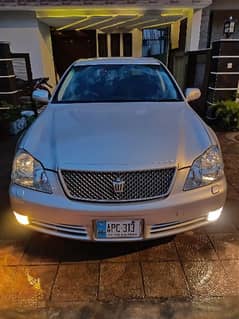 Toyota Crown 2004