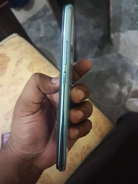 vivo s1 8-256 gb penal break hai iska just phone hai 03154812921 Wtsap 4