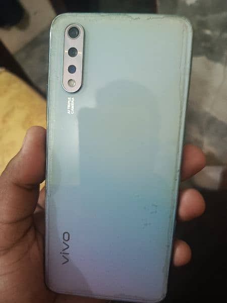 vivo s1 8-256 gb penal break hai iska just phone hai 03154812921 Wtsap 5