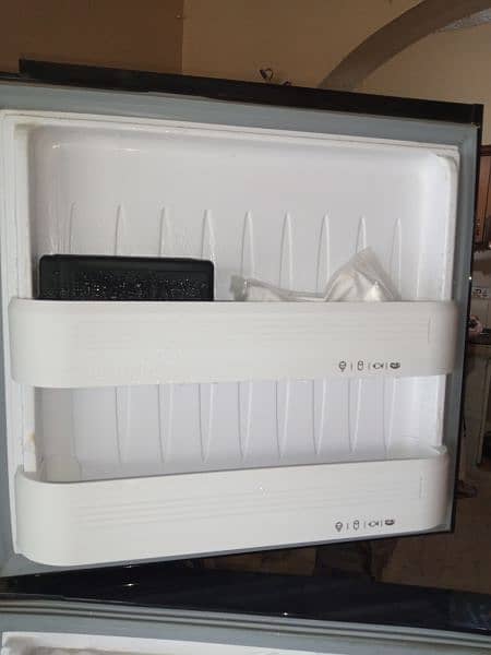 orient 12 Cubic Refrigerator with two Glass doors 6