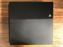 PlayStation 4 (PS4)