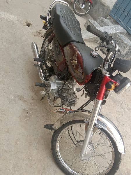 23 model Honda 70 bike 4