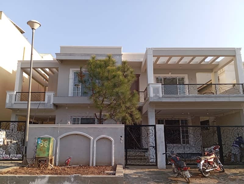 6 BED OWNER BUILD HOUSE ONE UNIT FULL LOCATION CALL FOR MORE DETAIL 17