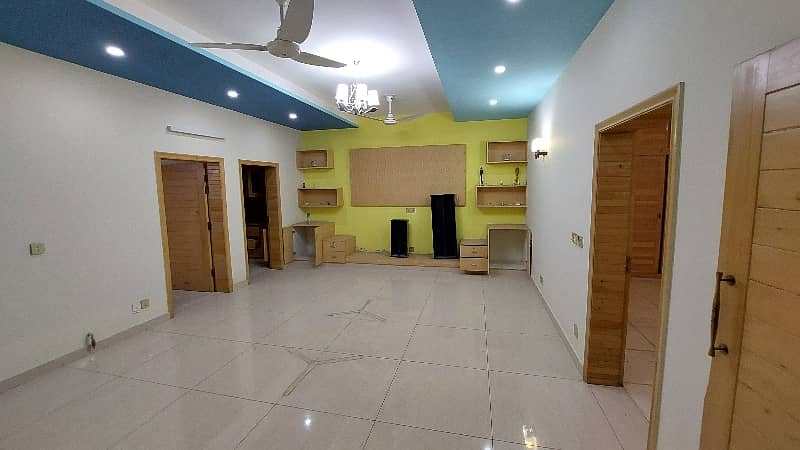 6 BED OWNER BUILD HOUSE ONE UNIT FULL LOCATION CALL FOR MORE DETAIL 19