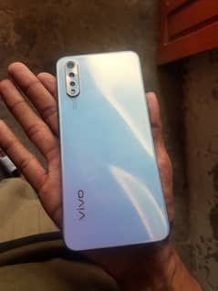 vivo s1 for sale condition 10/9 box charger available