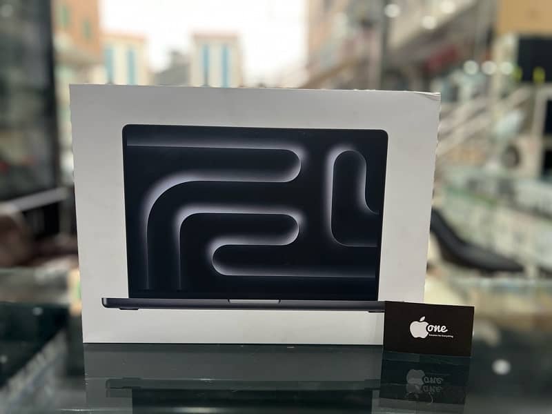 Macbook Pro 14inch M3 Pro Chip 18/512GB MRX33LL/A 0