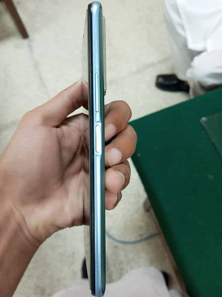 Vivo y31 4+1/128 gb Green 5