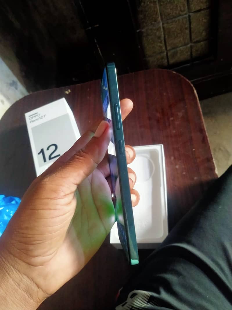 Oppo reno 12F 7