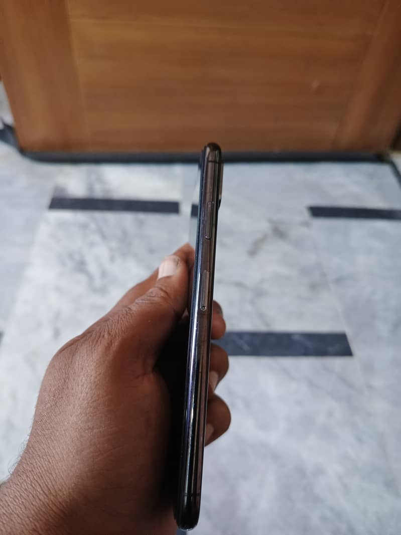 Iphone xsmax . . . Pta approved 64gb 2