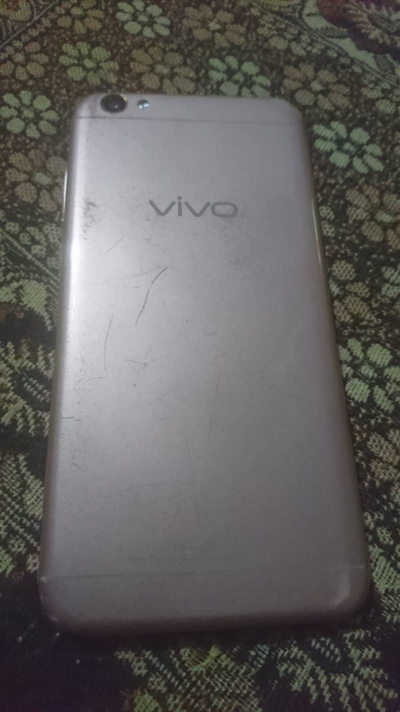 vivo y67  6/128 2