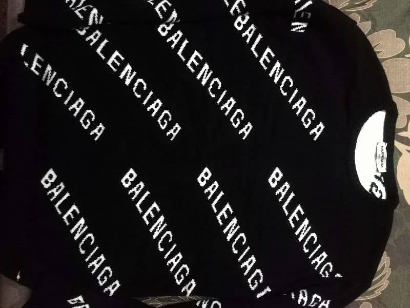 BALENCIAGA SWEATER 2