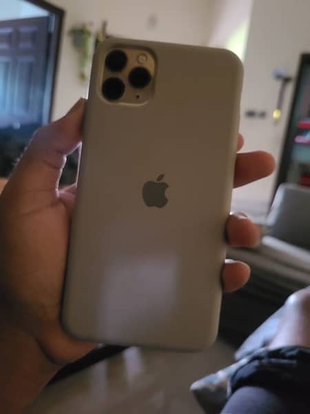 Iphone 11 Pro max 6