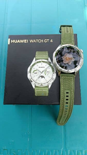 Huawei smart watch GT 4 46mm 1