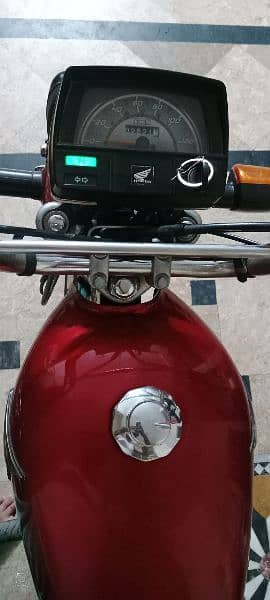 Honda CD-70 in Excellent Condition 4