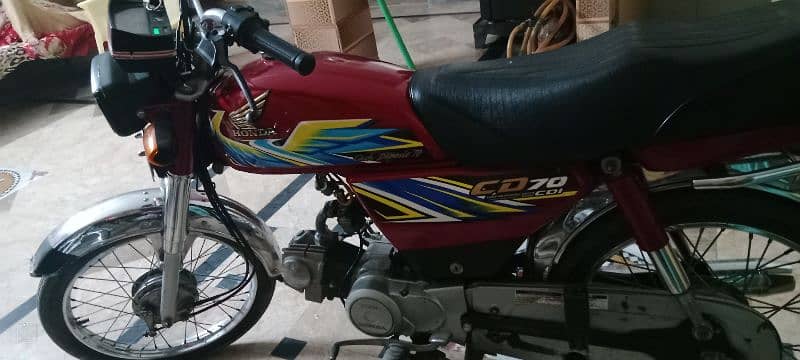 Honda CD-70 in Excellent Condition 5