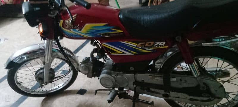 Honda CD-70 in Excellent Condition 6