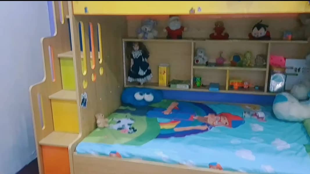 bunk bed for kids and adults 0