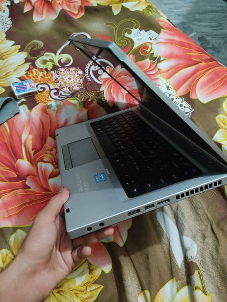 HP Elitebook Core i5 Laptop 1