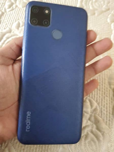 Realme C12 4