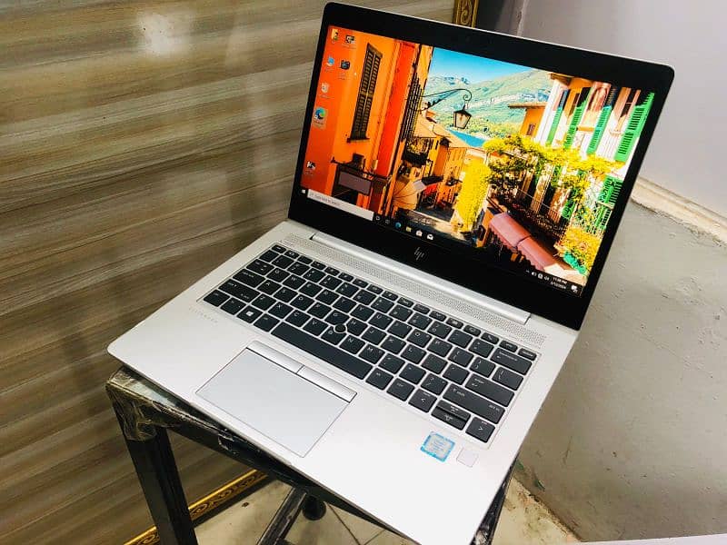 hp 840 G5 core i5 8th generation 8 GB ram 256 ssd hd 10 by 10 0