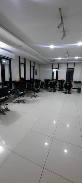 Salon Mirrors and Counter For Sale Good Quality 3