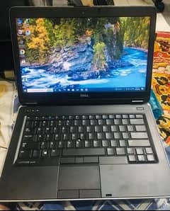 Dell Latitude - 4th Gen - 8gb ram / 500gb HD 0