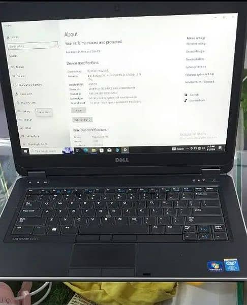 Dell Latitude - 4th Gen - 8gb ram / 500gb HD 2