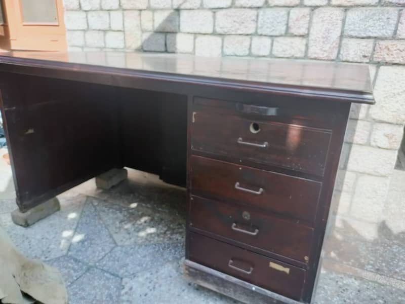 Office executive table for sale 4