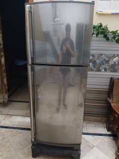 Dawlance  fridge Medium size for Sale in Good Condition