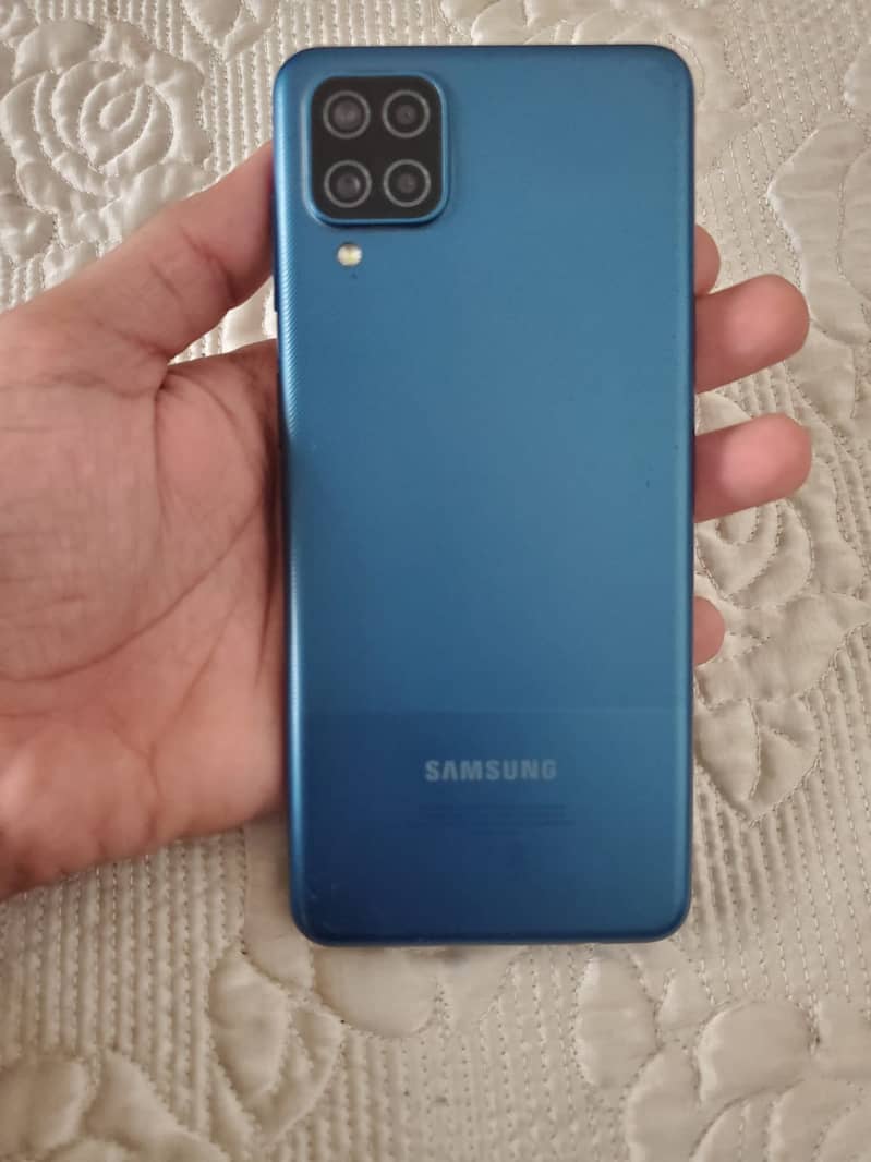 Samsung Galaxy A12 1