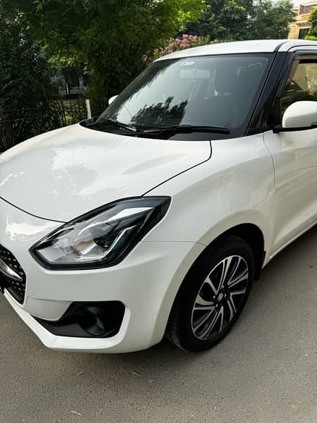 Suzuki Swift 2022 GLX CVT 17