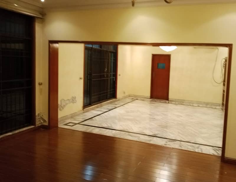 One Kanal House Available For Rent On 200 Feet Road Near Expo Johar Town Can Be Used For Silent OFFICE 11