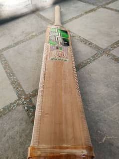 ss bat for sale good condition just used 1 mnth mesg in chat  nmbr bnd