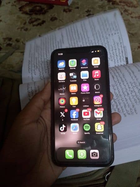 iphone 11 pro max 1