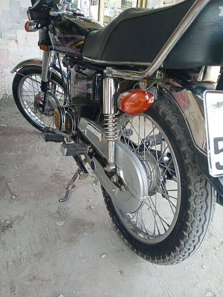 125 Honda 3