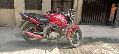 Suzuki GS 125