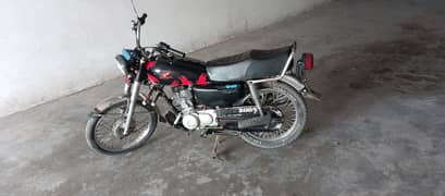 i am selling honda 125 4 model 0317-5372592 my whatsaap number