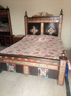 Family Used Bed Set in Excellent Condition for Sale