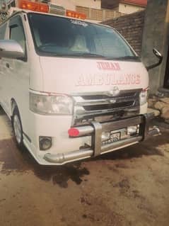 Toyota Hiace 2015