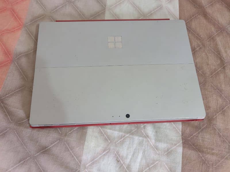 surface 4 pro 6th generation with box 5