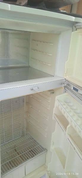 Fridge for sale 3