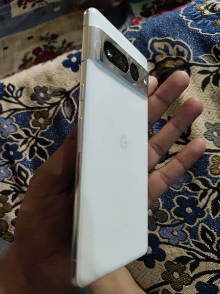 Google Pixel 7 Pro White 2