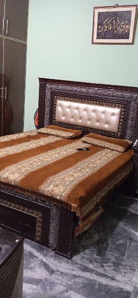 king size bed with side tables 4