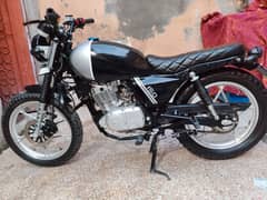 Suzuki GS 150 SE 2022