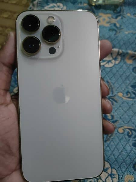 iphone 13 pro Gold color 256 gb 5