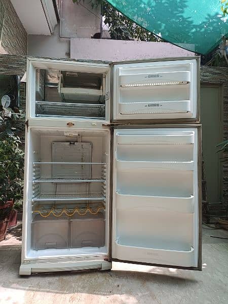 Dawlance refrigerator for sale 4