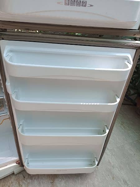 Dawlance refrigerator for sale 6