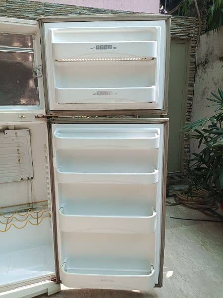 Dawlance refrigerator for sale 7